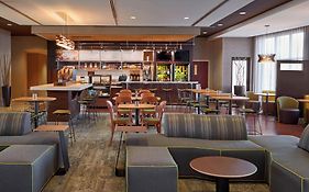 Courtyard By Marriott Kingston Highway 401